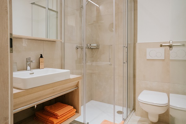 Doppelzimmer mit Südbalkon im Thomashof - Kärnten Rosental