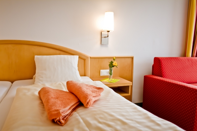 Doppelzimmer Südbalkon Doppelzimmer mit Südbalkon im Thomashof - Kärnten Rosental